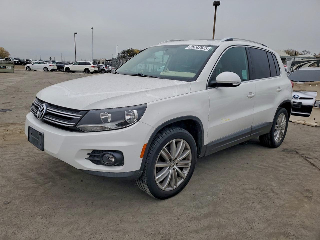 2012 VOLKSWAGEN TIGUAN