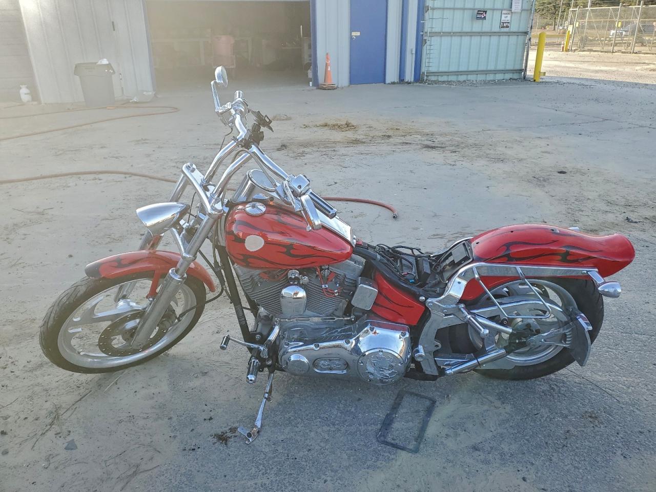 2004 HARLEY-DAVIDSON FXST photo 5