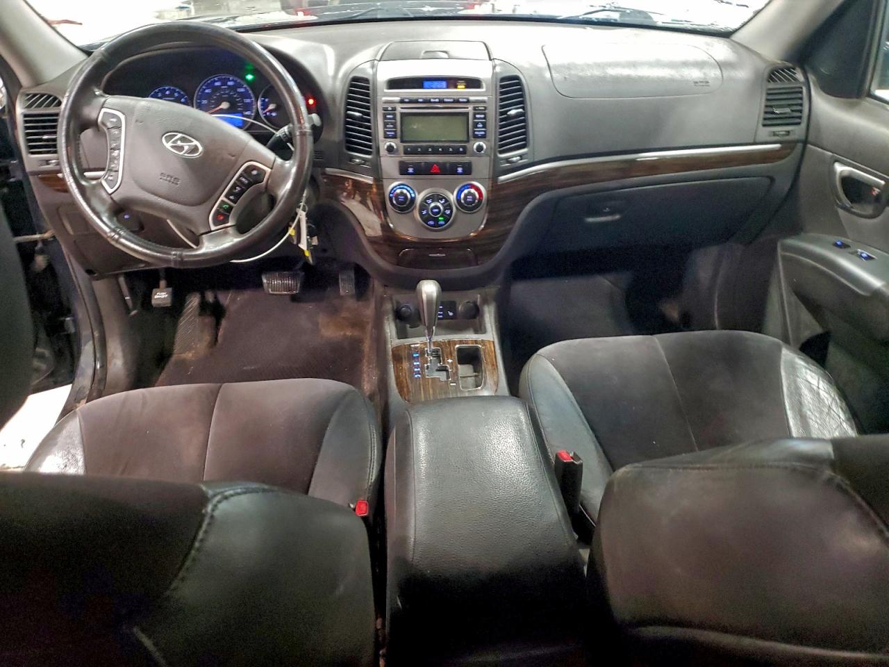 2011 HYUNDAI SANTA FE SE photo 8