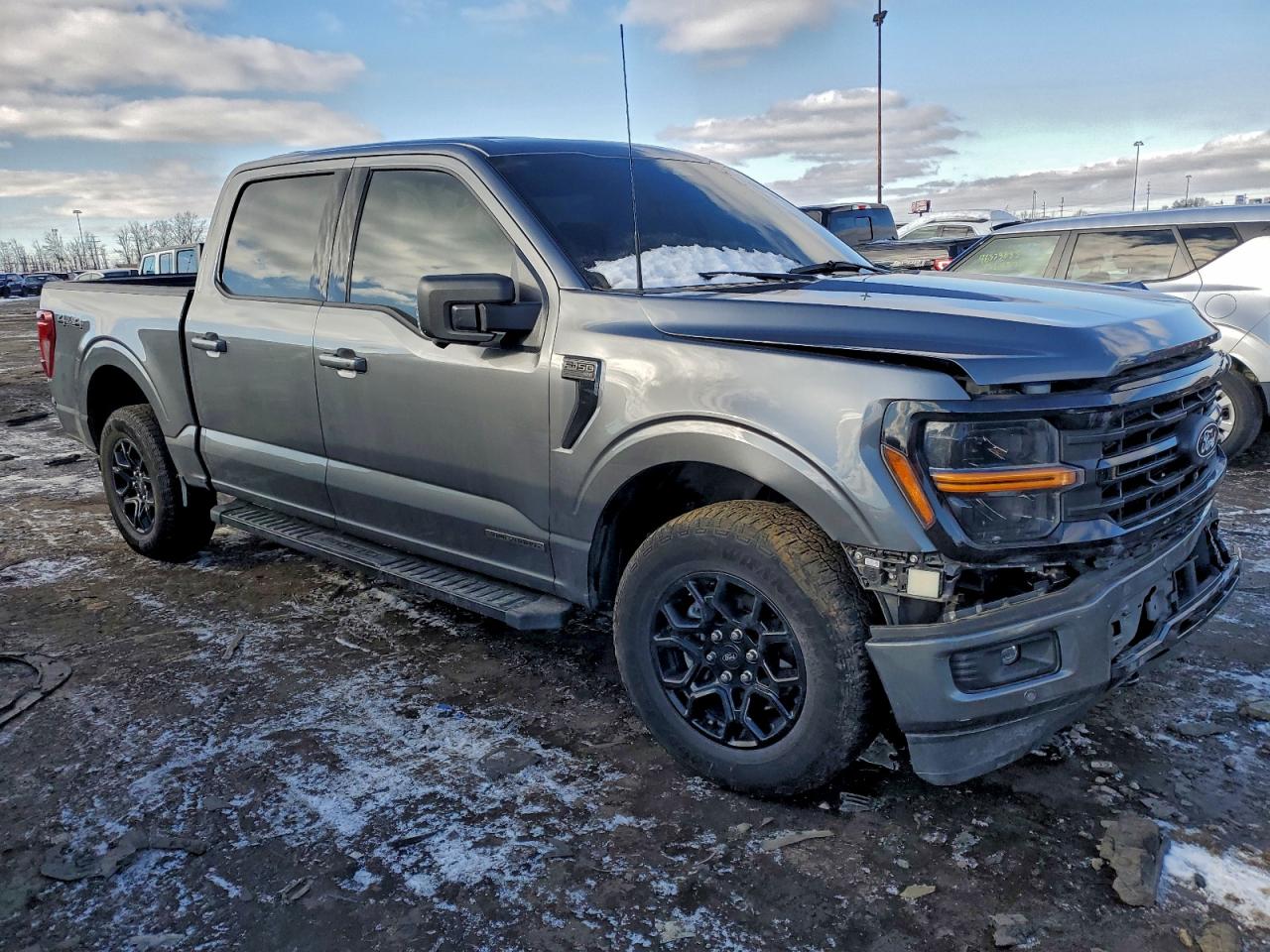 2024 FORD F150 XLT photo 4