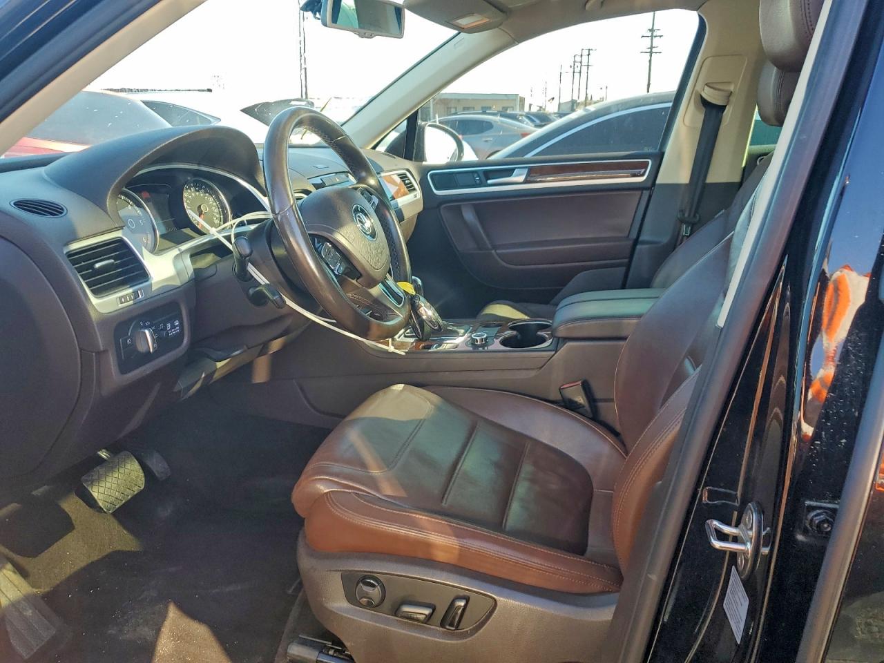 2013 VOLKSWAGEN TOUAREG V6 TDI photo 7