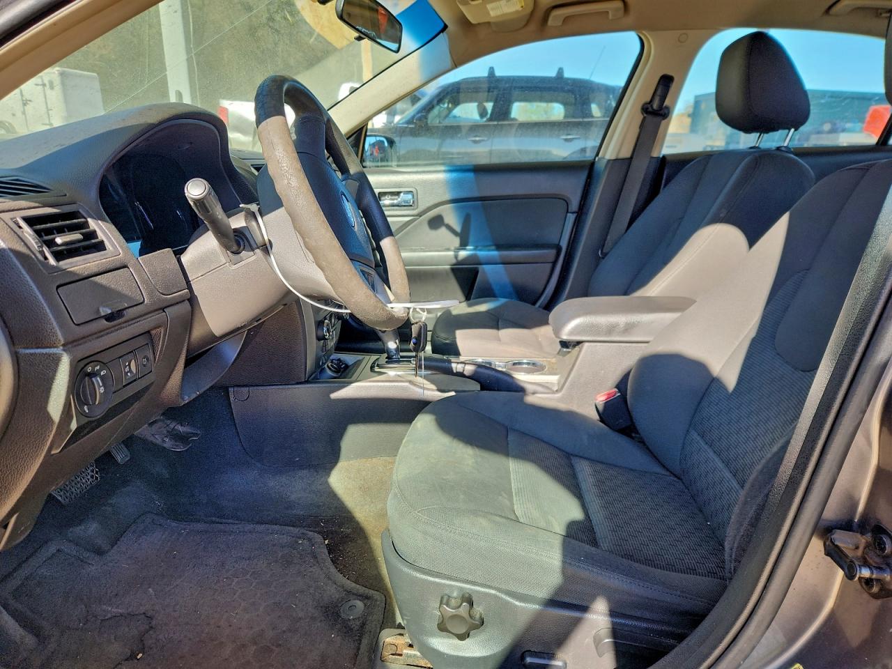 2010 FORD FUSION SE photo 7