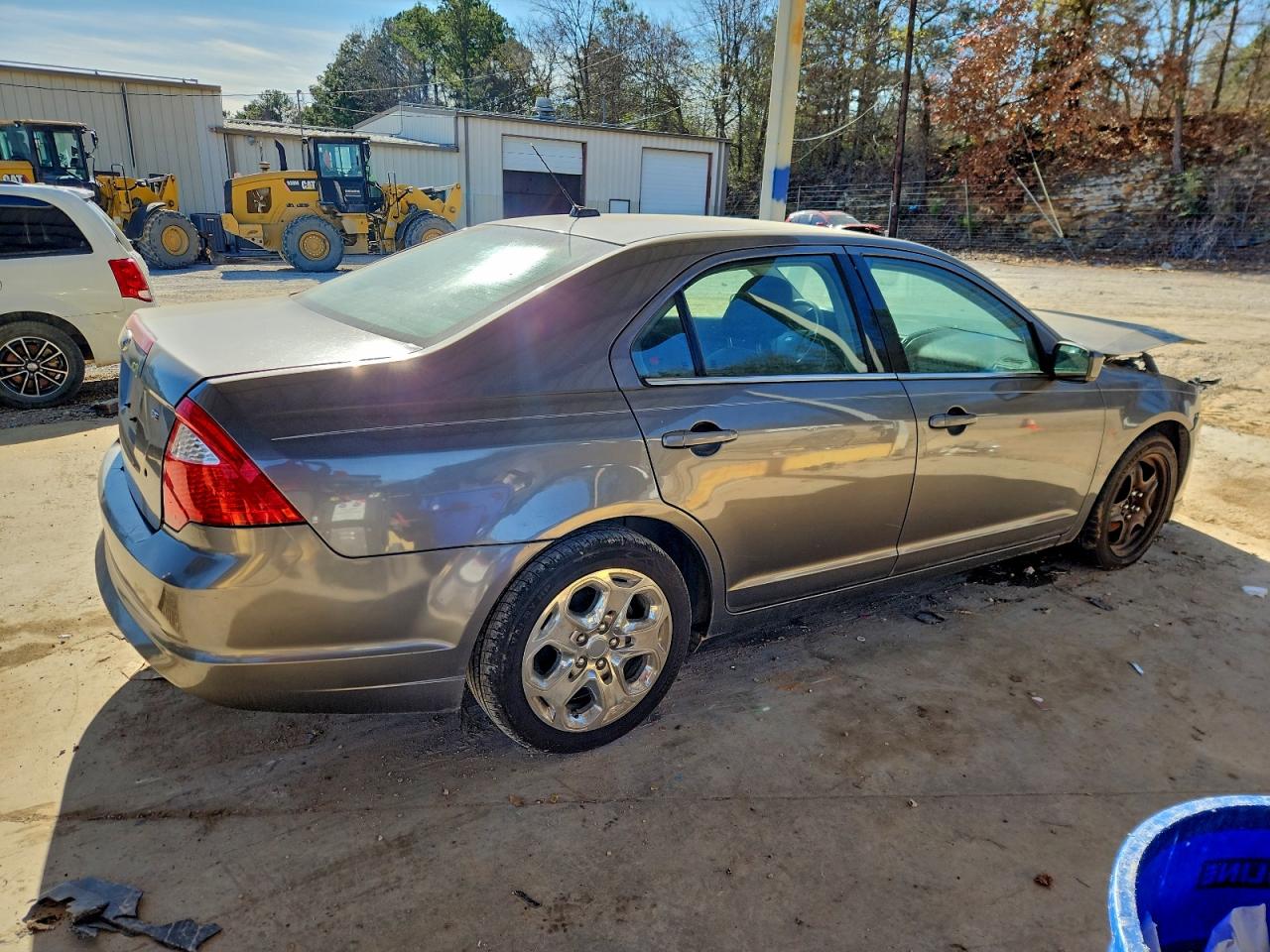 2010 FORD FUSION SE photo 3