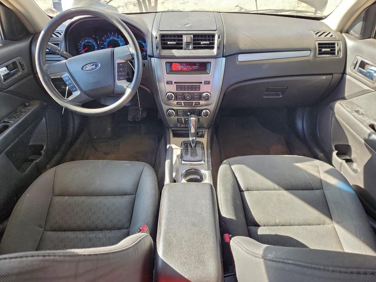 2010 FORD FUSION SE photo 8