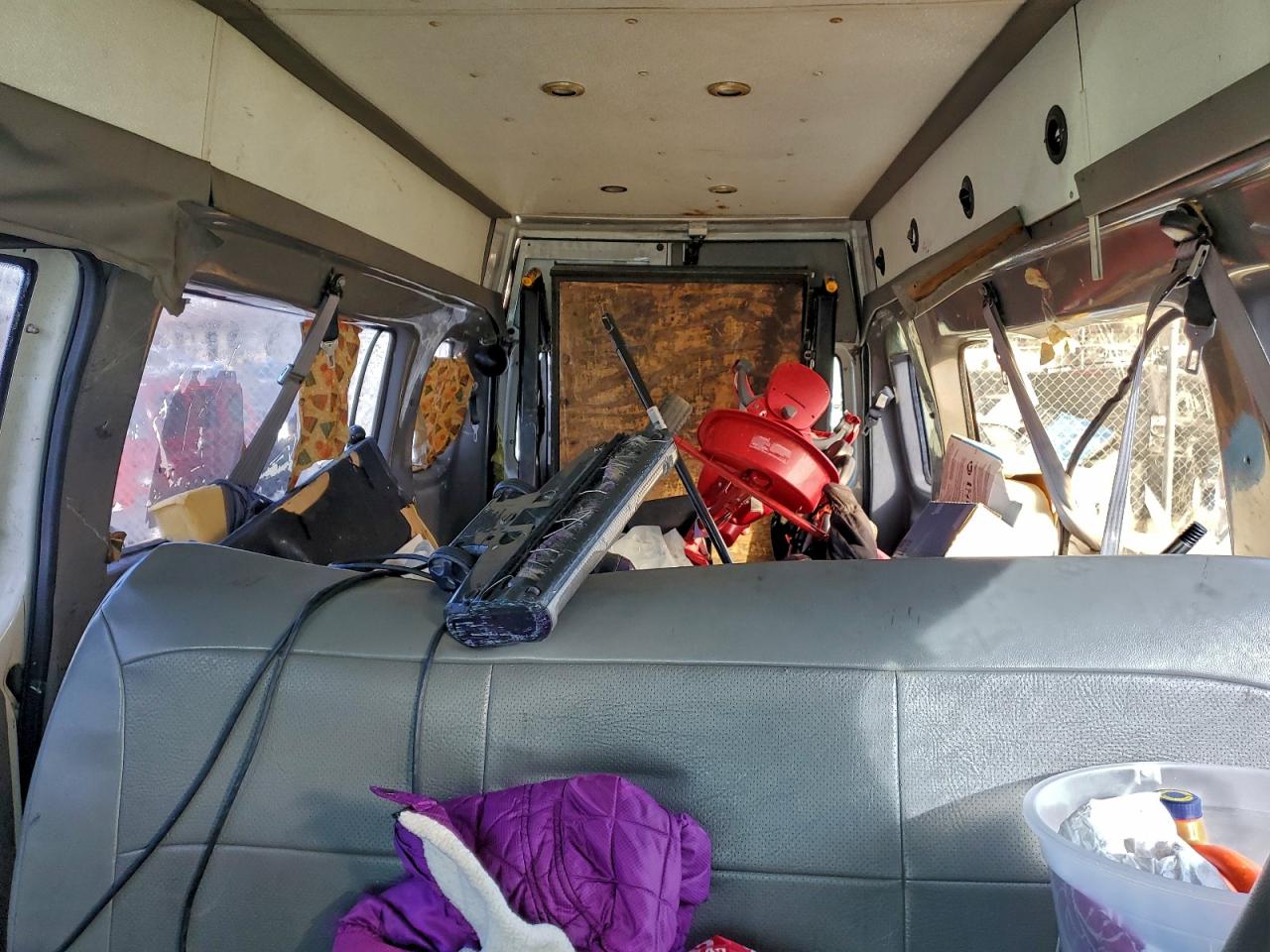 2004 FORD ECONOLINE E250 VAN photo 10