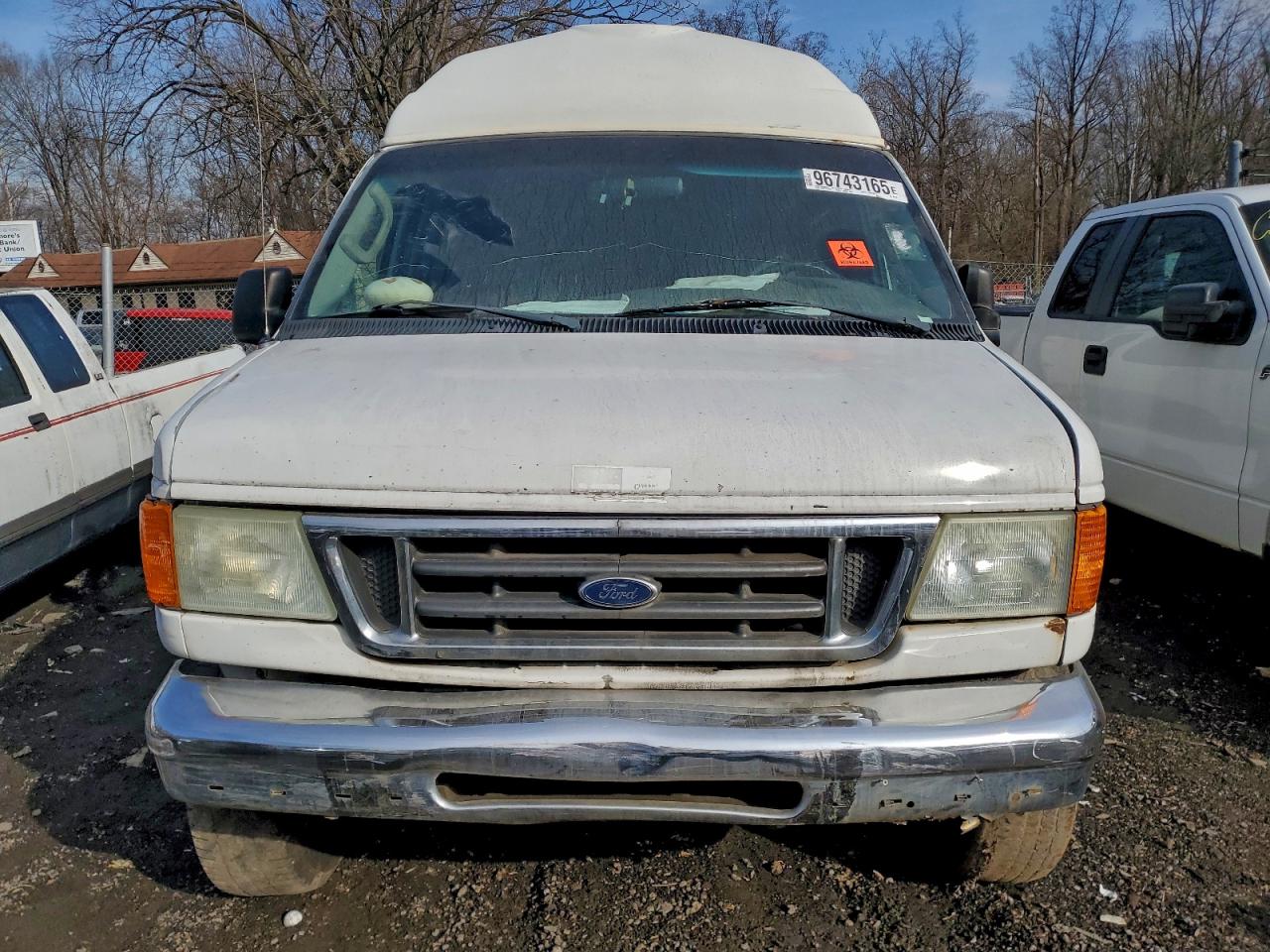 2004 FORD ECONOLINE E250 VAN photo 5