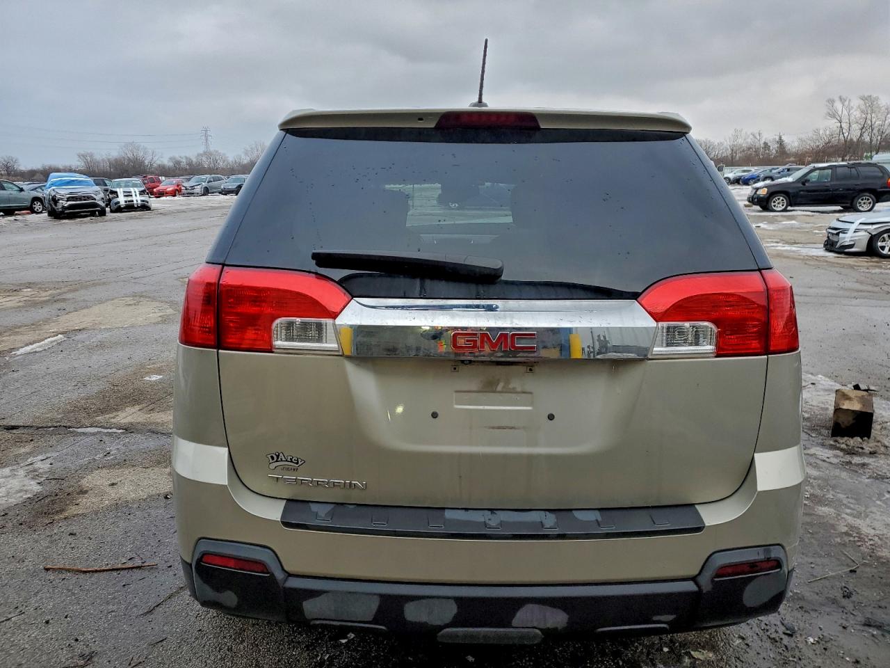 2015 GMC TERRAIN SLE photo 6