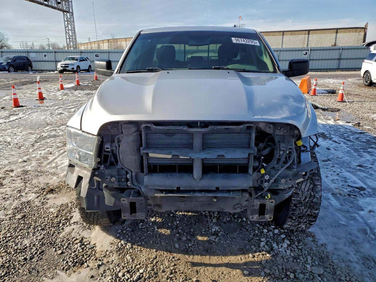 2016 RAM 1500 SLT photo 5