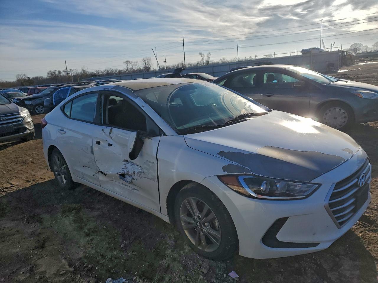 2018 HYUNDAI ELANTRA SEL photo 4
