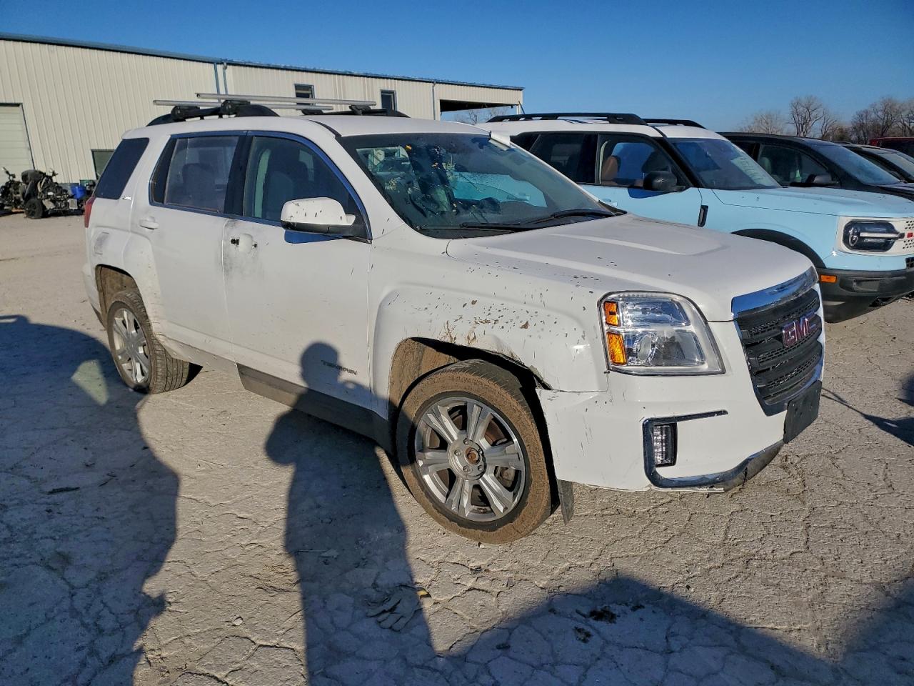 2017 GMC TERRAIN SLE photo 4