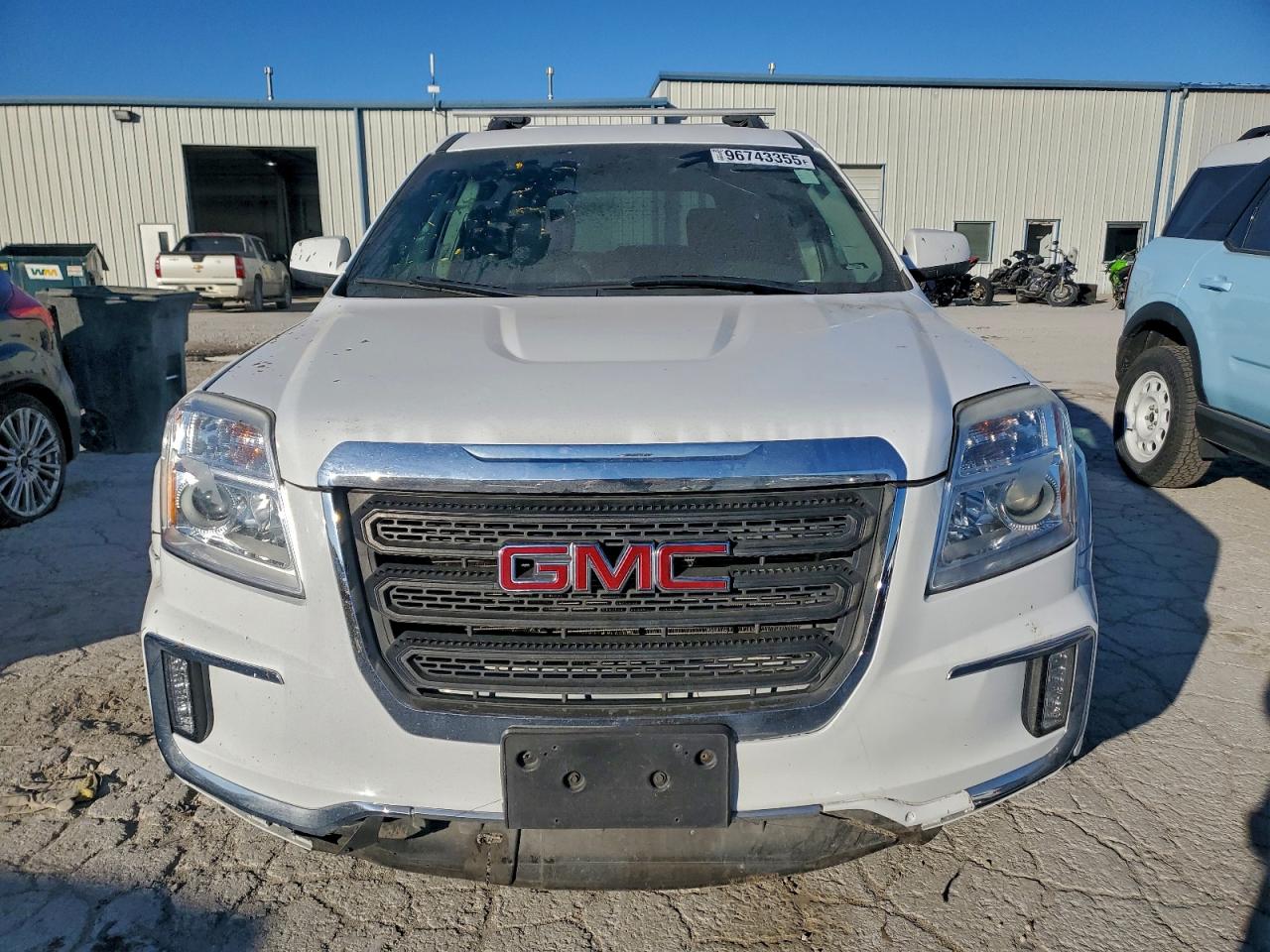 2017 GMC TERRAIN SLE photo 5