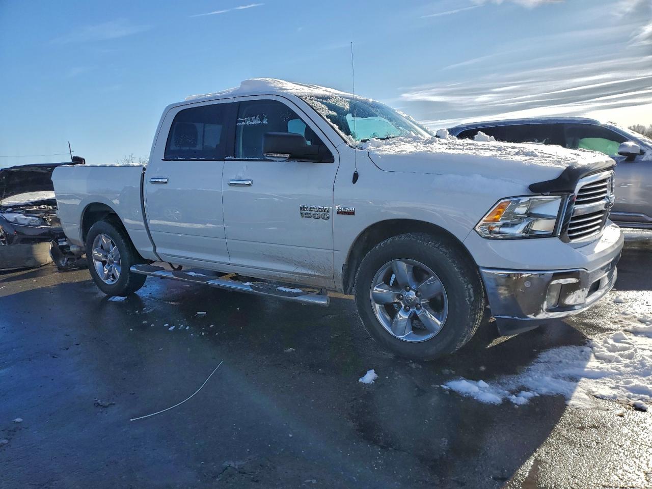 2018 RAM 1500 SLT photo 4