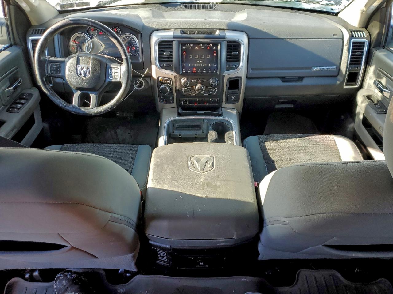 2018 RAM 1500 SLT photo 8