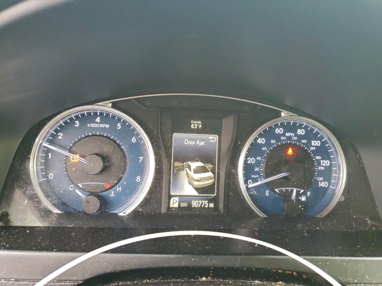 2017 TOYOTA CAMRY LE photo 9