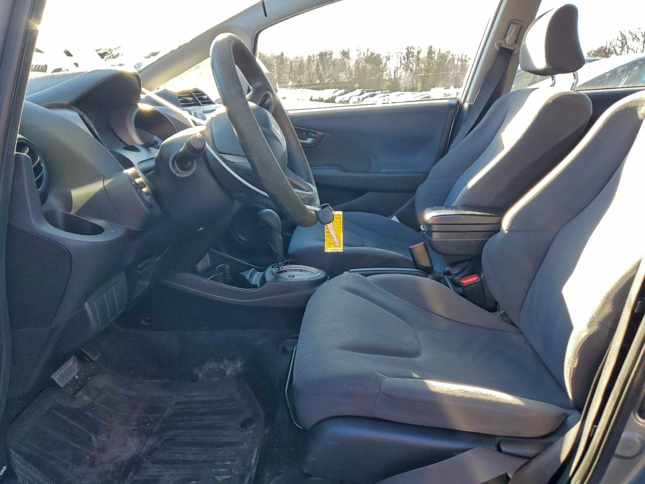 2009 HONDA FIT photo 19