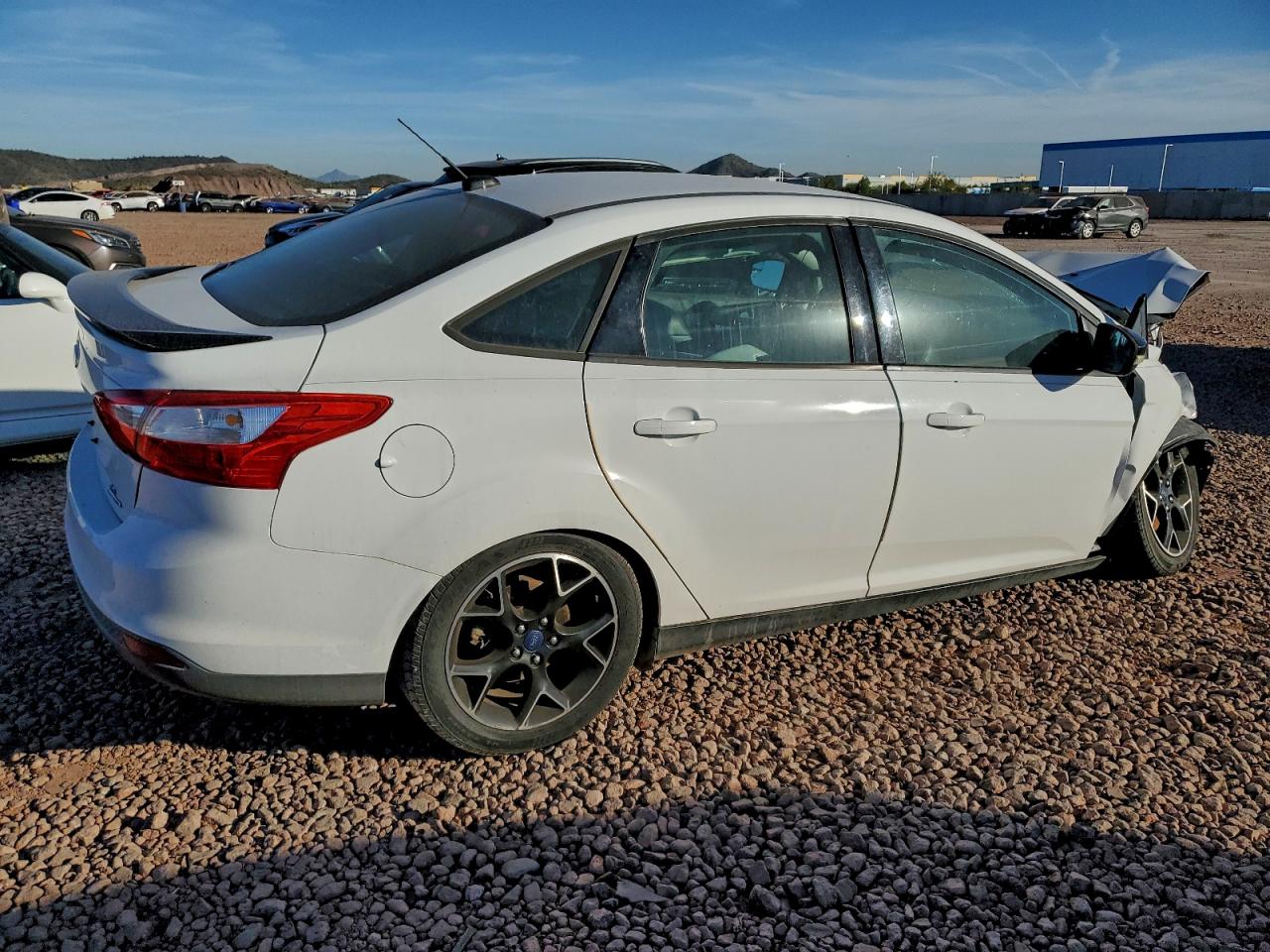 2014 FORD FOCUS SE photo 5
