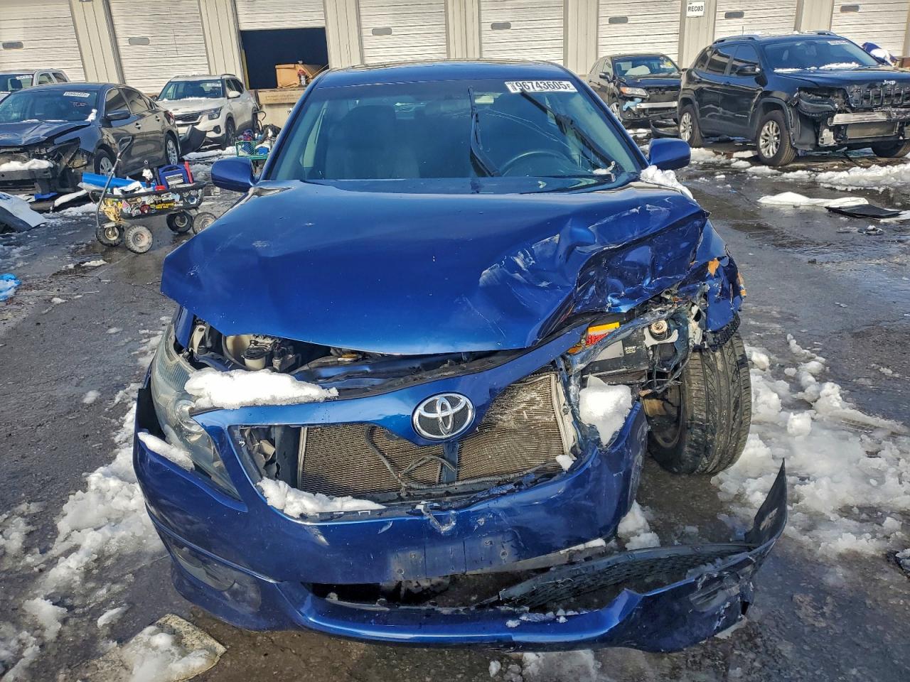 2011 TOYOTA CAMRY BASE photo 5