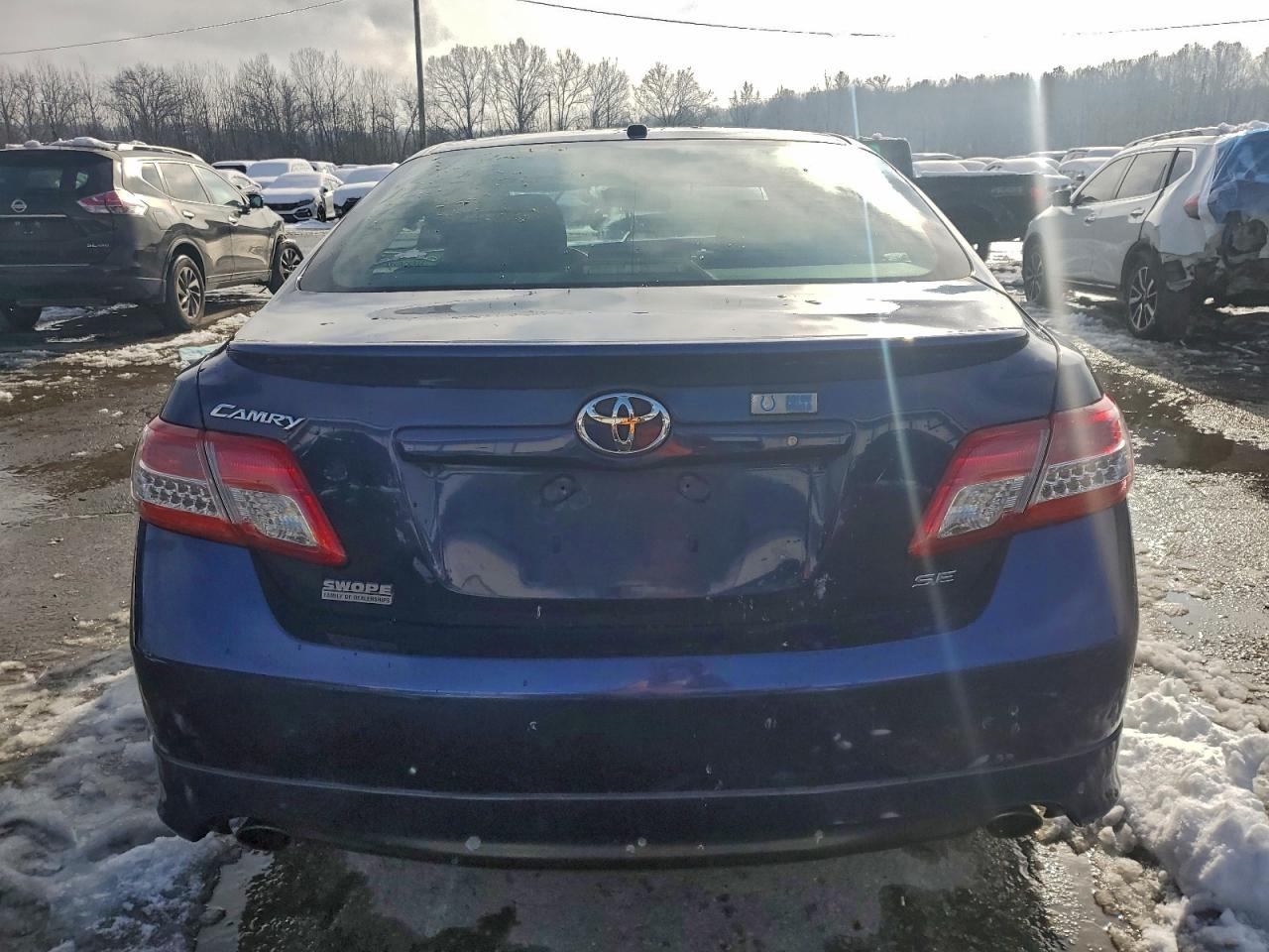 2011 TOYOTA CAMRY BASE photo 6
