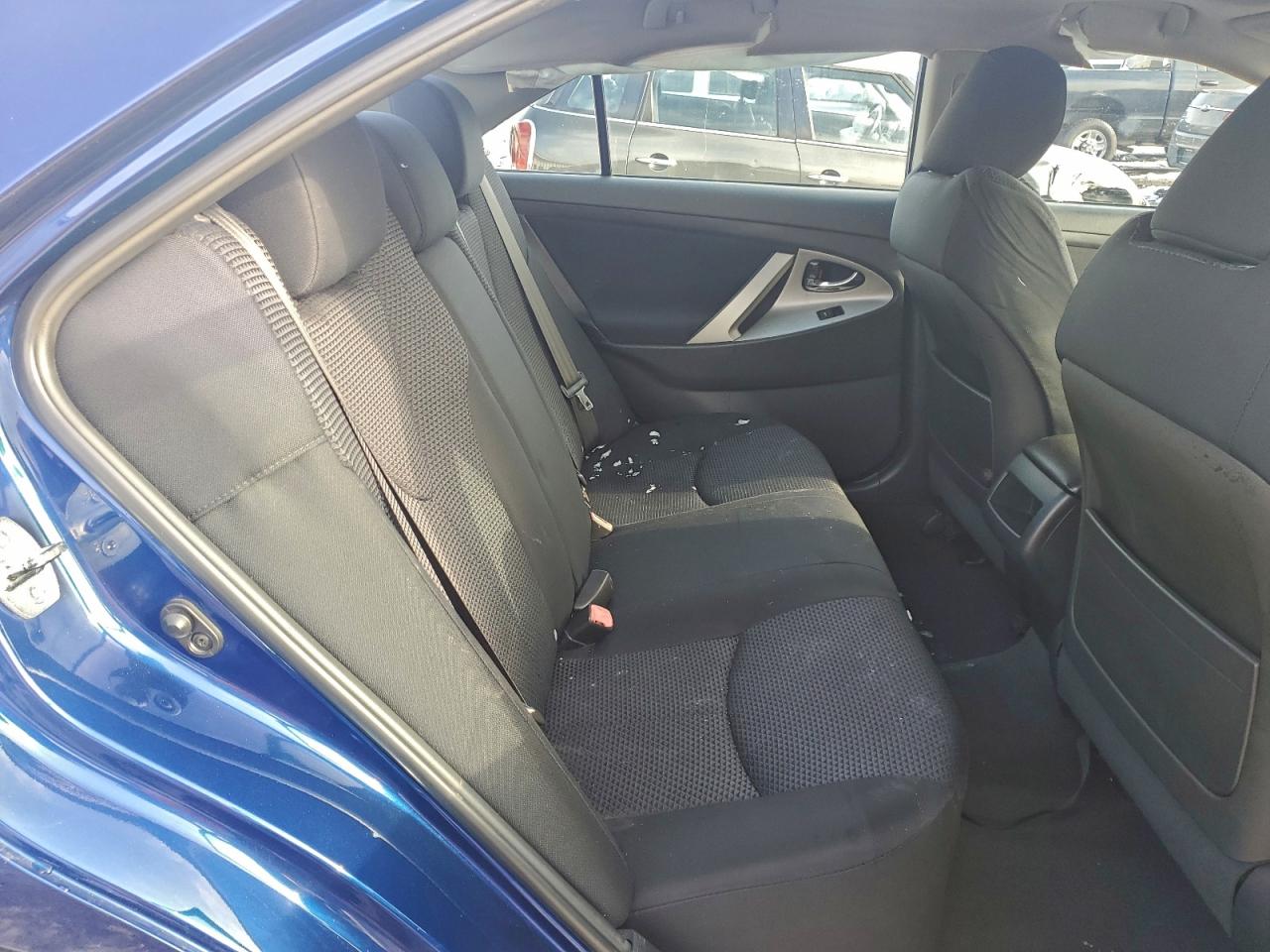 2011 TOYOTA CAMRY BASE photo 10