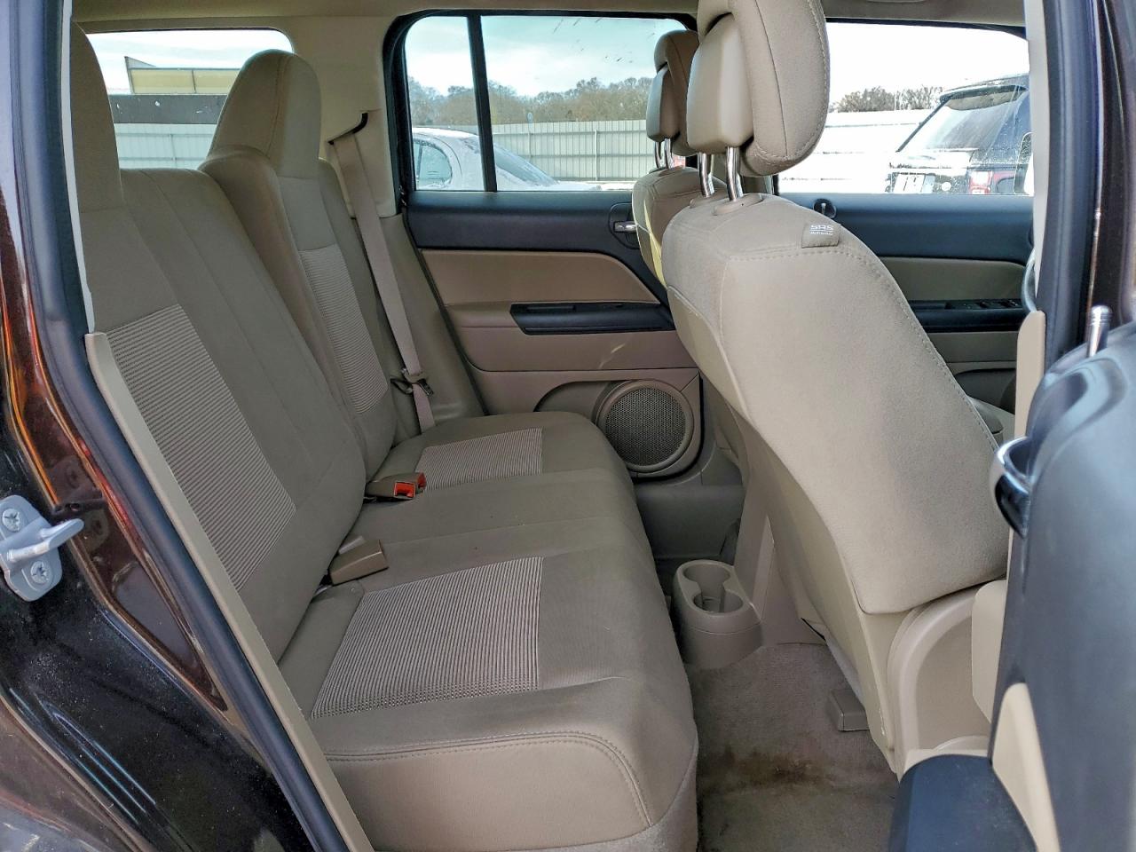 2014 JEEP PATRIOT LATITUDE photo 31