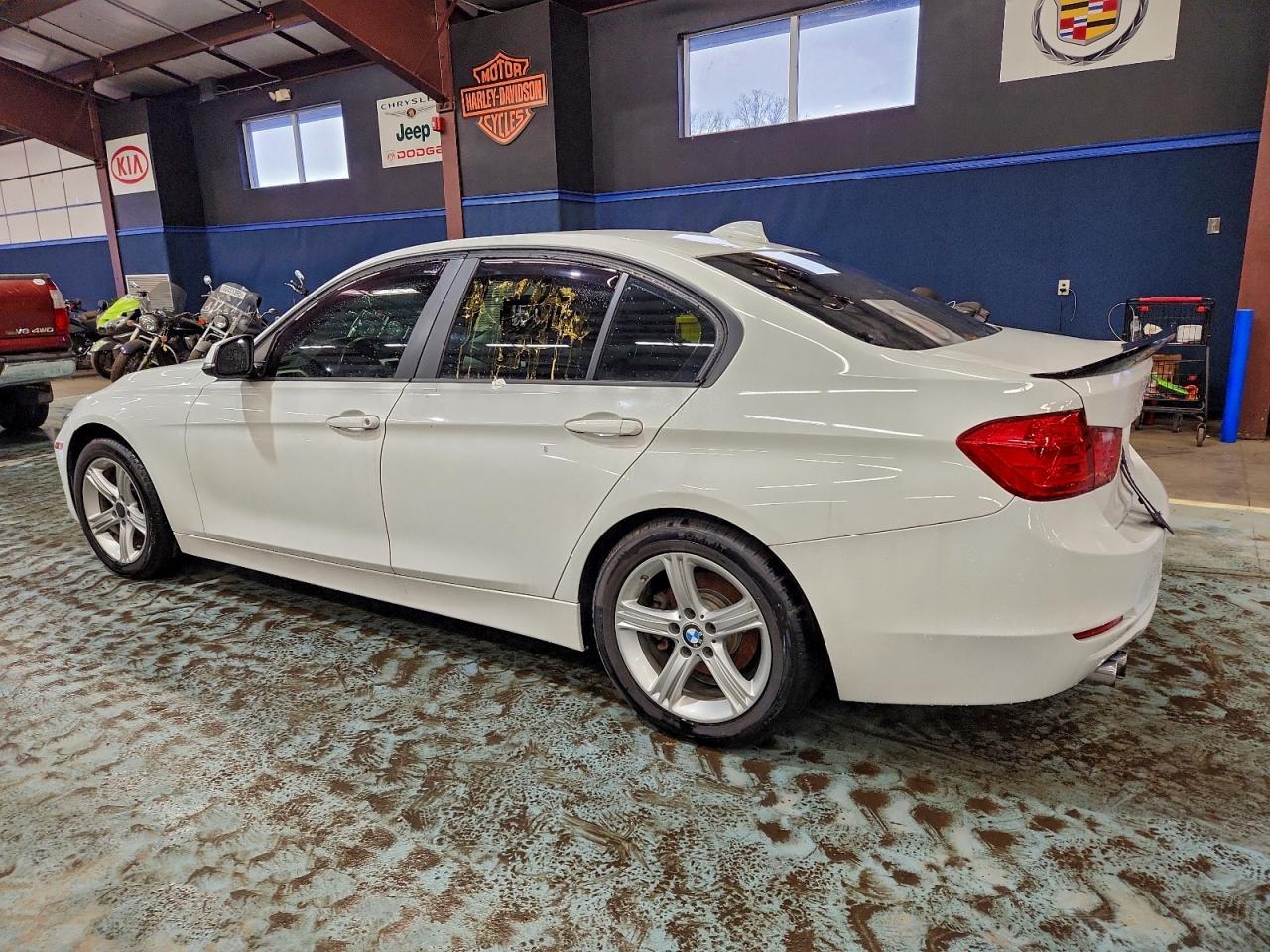 2013 BMW 328 XI SULEV photo 2