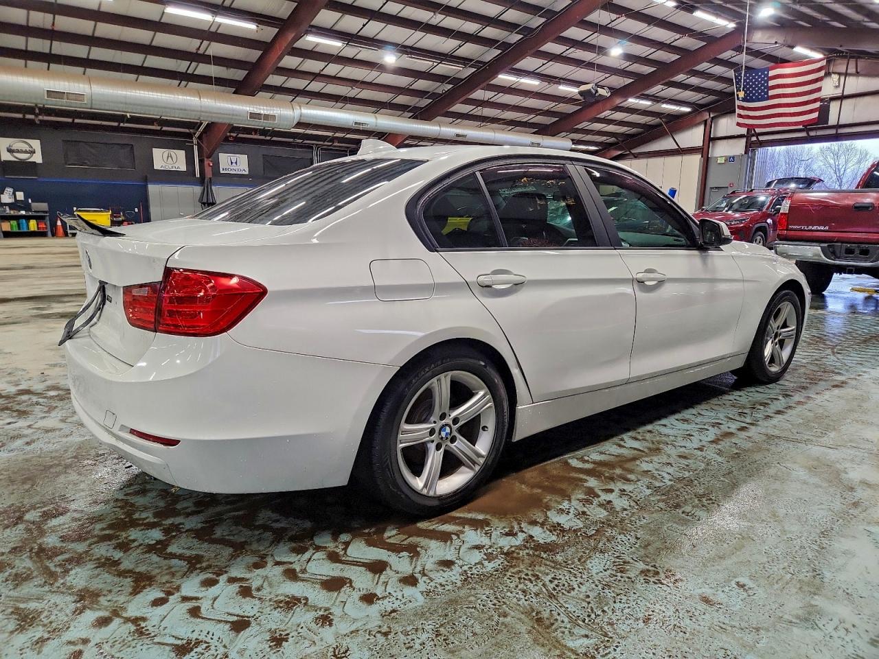 2013 BMW 328 XI SULEV photo 3