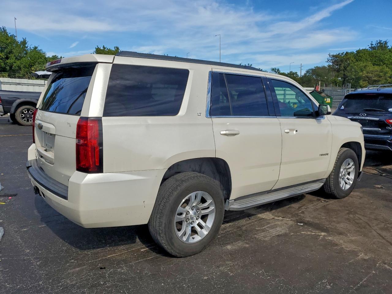 2015 CHEVROLET TAHOE C1500 LT photo 5