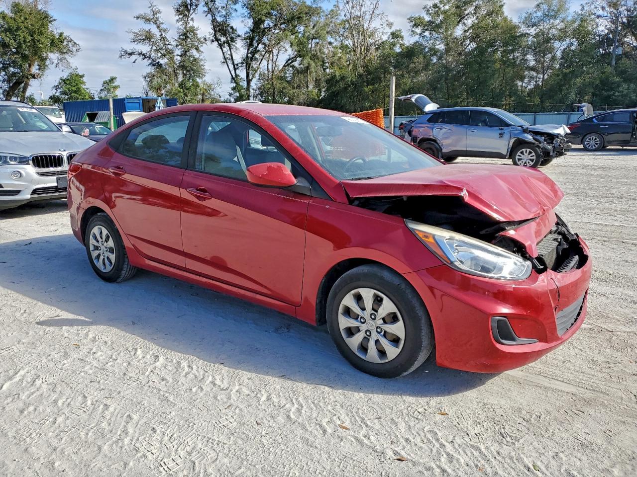 2016 HYUNDAI ACCENT SE photo 4