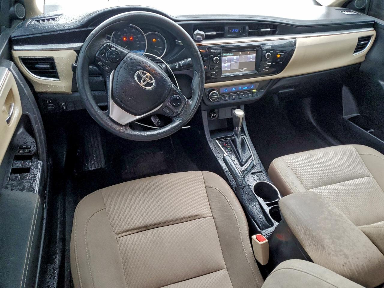 2014 TOYOTA COROLLA L photo 8