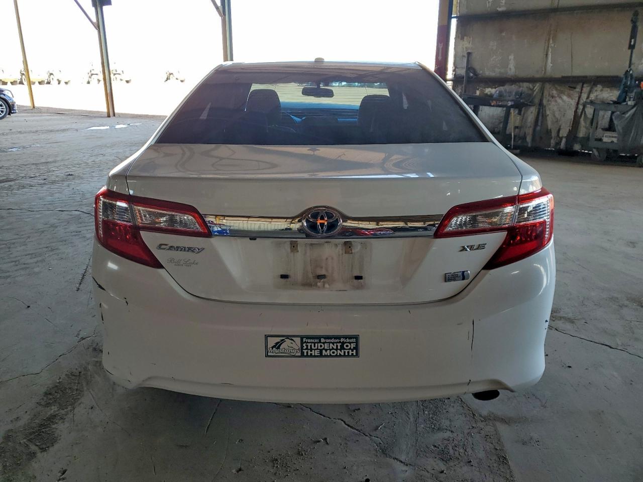 2014 TOYOTA CAMRY HYBRID photo 6