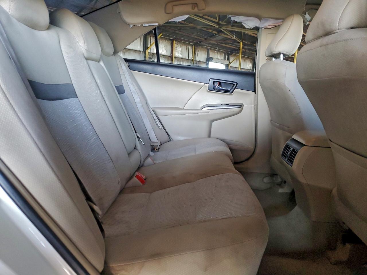 2014 TOYOTA CAMRY HYBRID photo 10