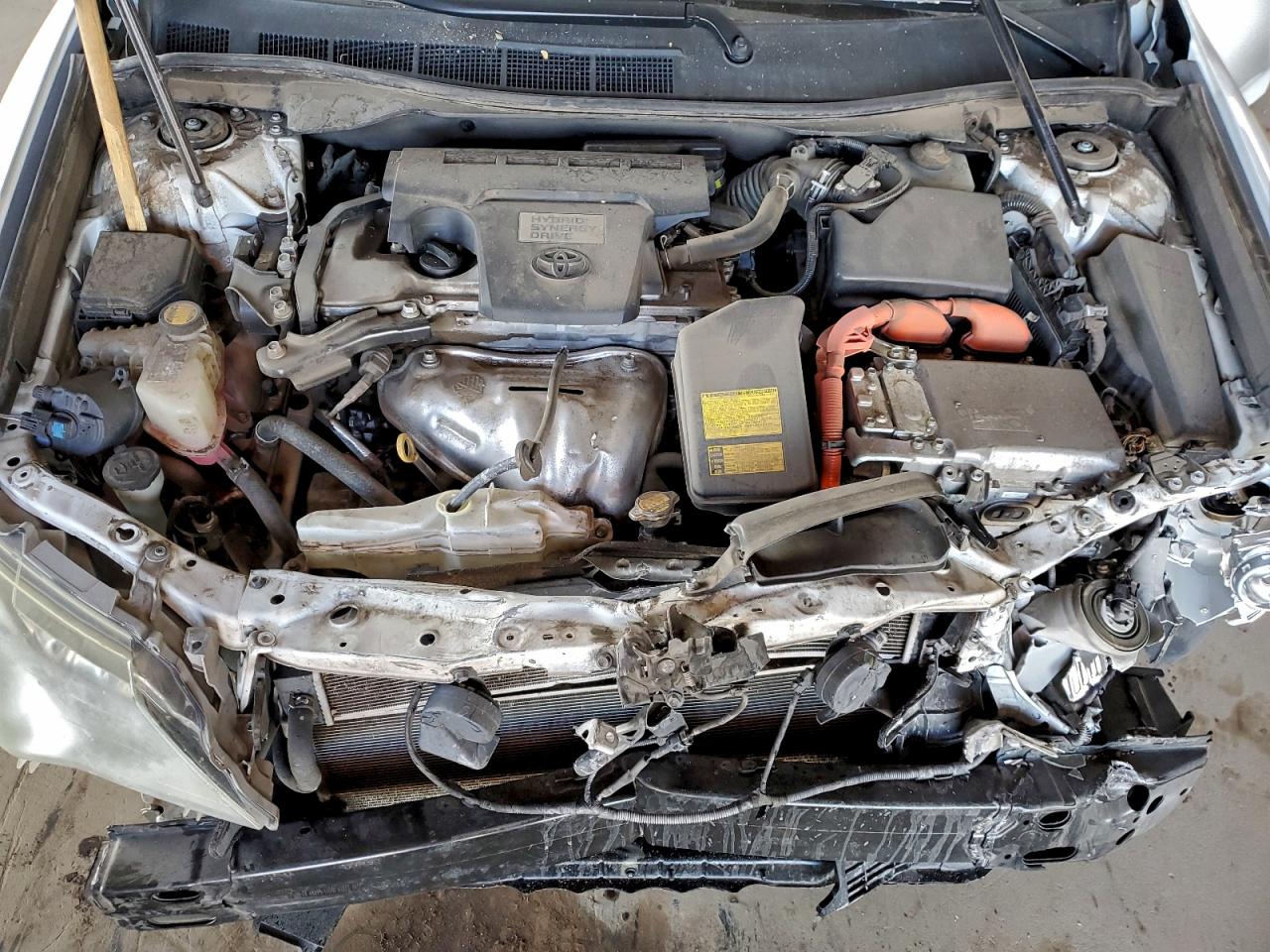 2014 TOYOTA CAMRY HYBRID photo 11