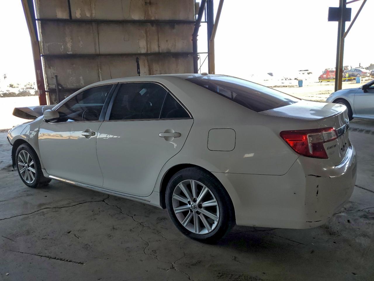 2014 TOYOTA CAMRY HYBRID photo 2