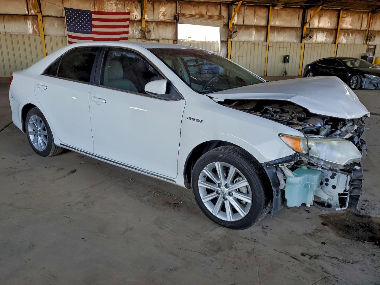 2014 TOYOTA CAMRY HYBRID photo 4