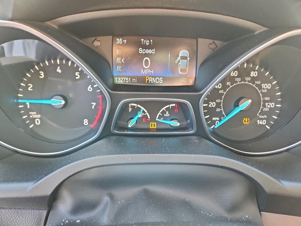 2017 FORD ESCAPE SE photo 9