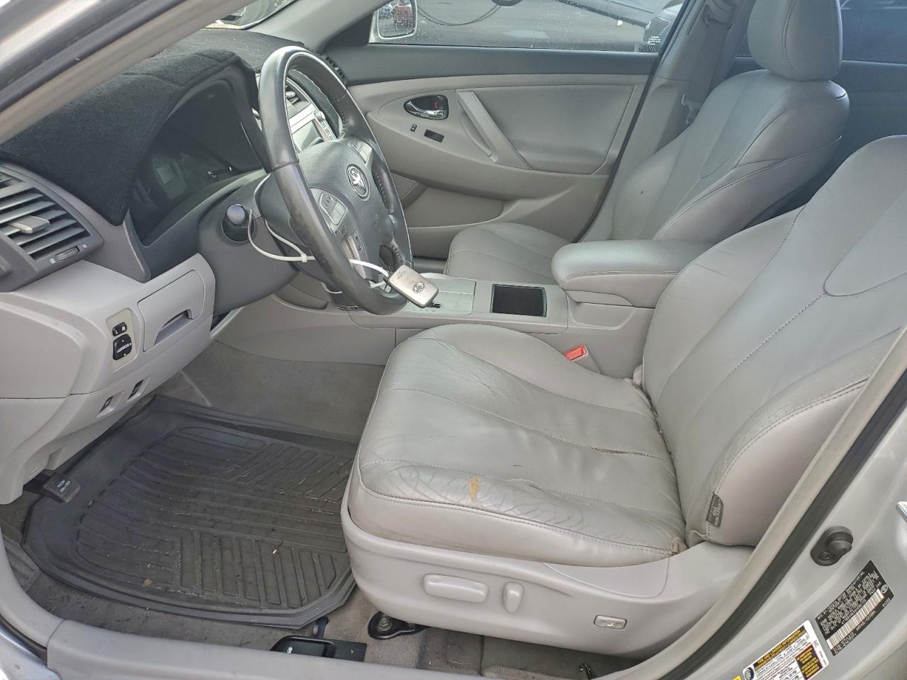 2009 TOYOTA CAMRY photo 7