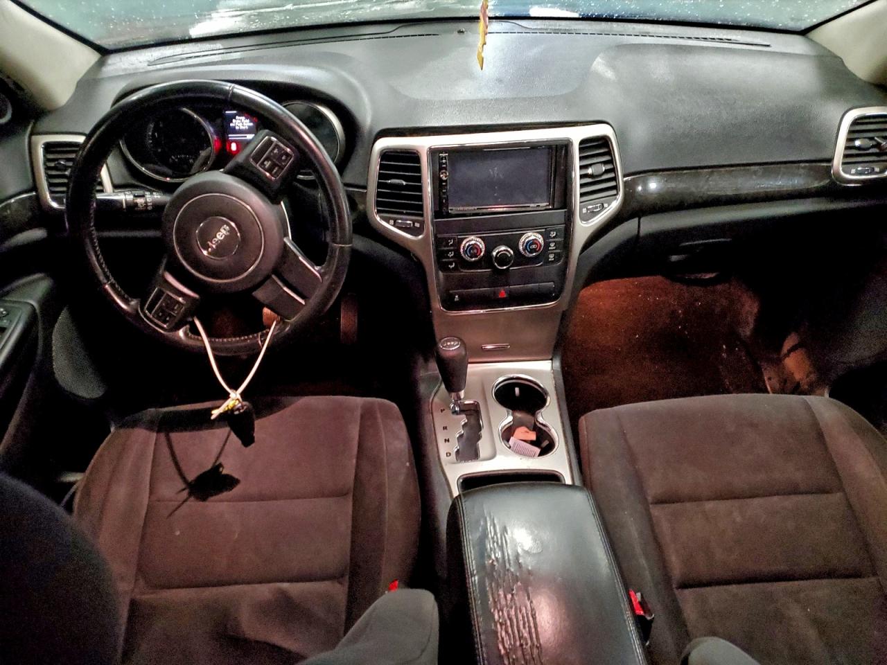 2012 JEEP GRAND CHEROKEE LAREDO photo 8