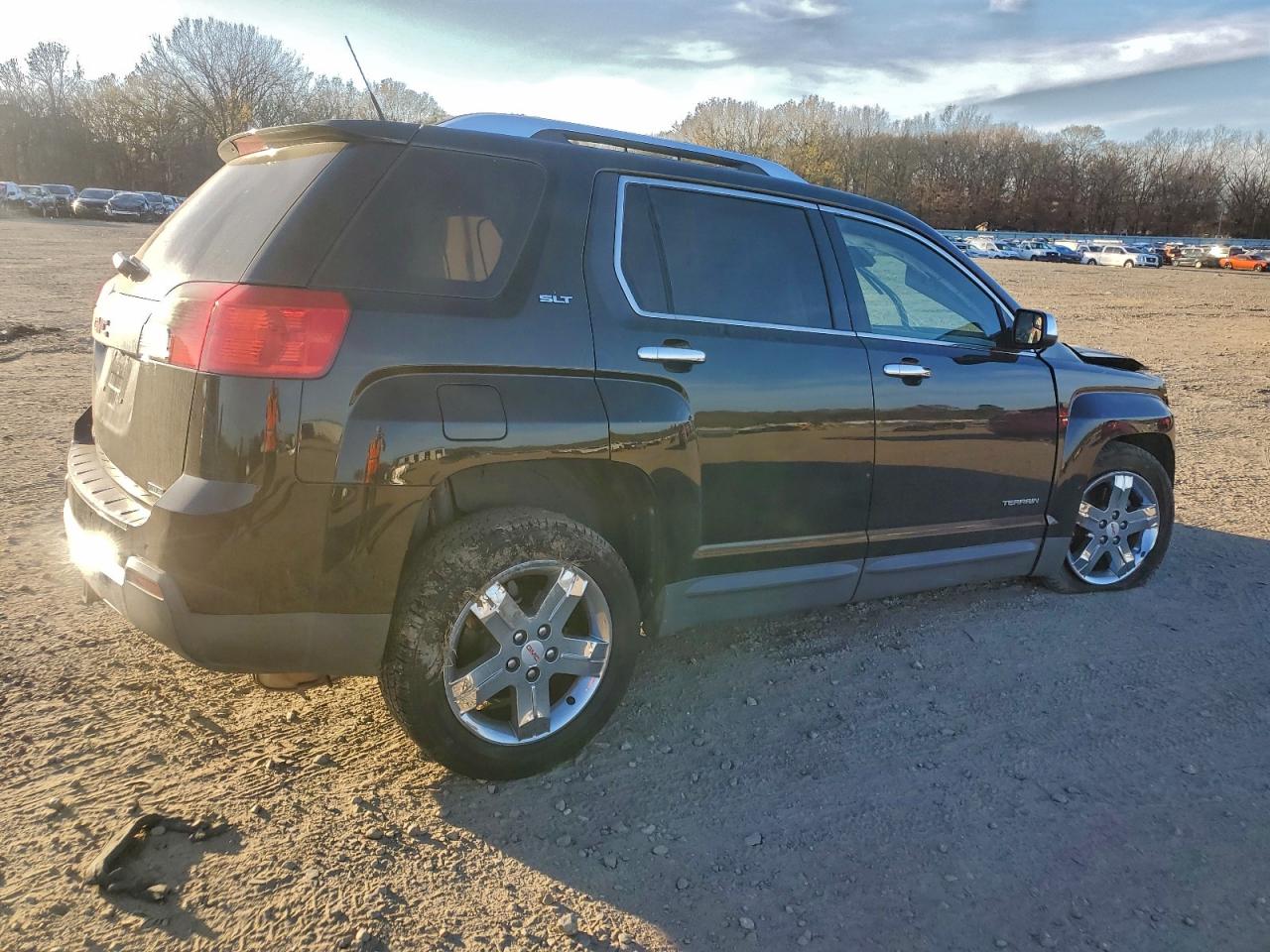 2012 GMC TERRAIN SLT photo 3