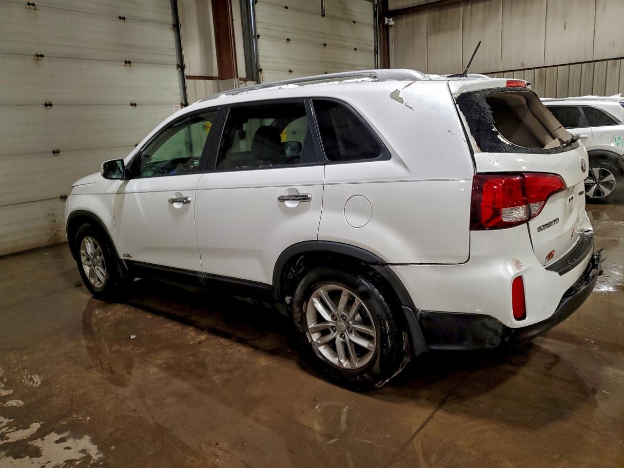 2014 KIA SORENTO LX photo 2