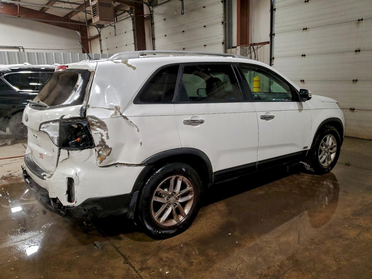 2014 KIA SORENTO LX photo 3