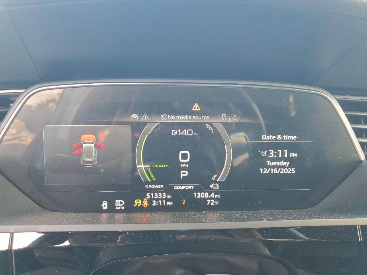 2022 AUDI E-TRON PREMIUM photo 9