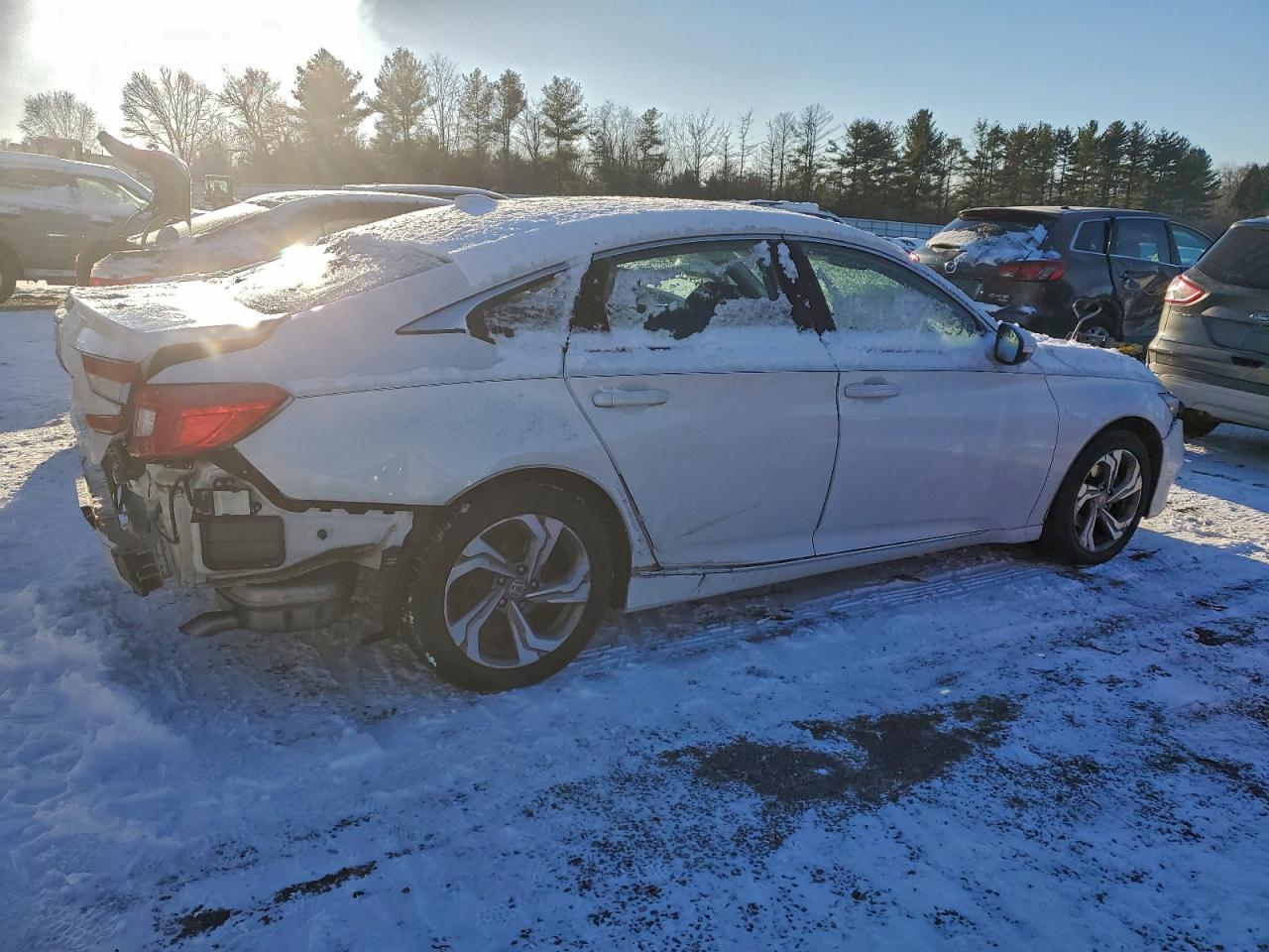 2018 HONDA ACCORD EX photo 3