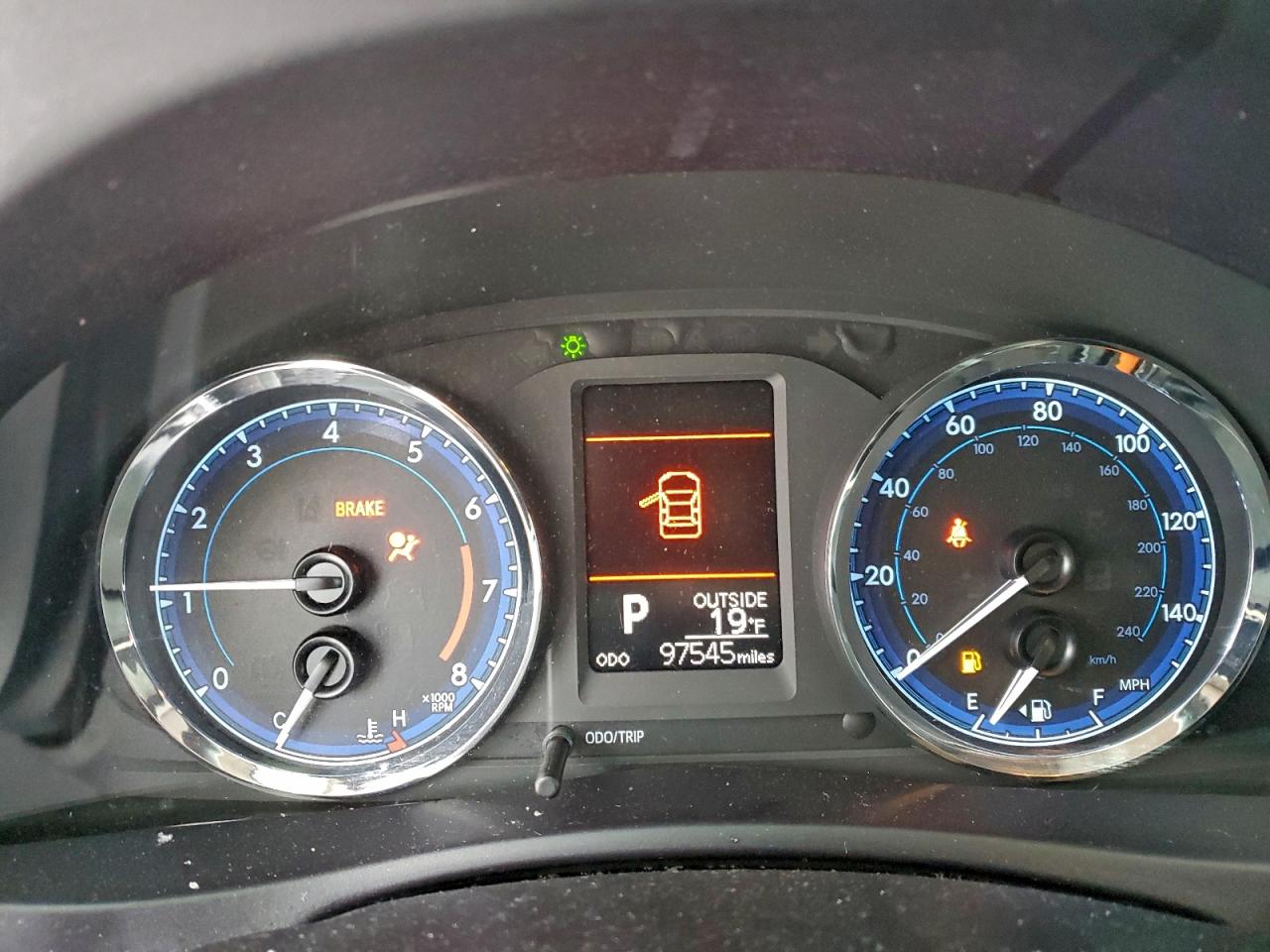 2018 TOYOTA COROLLA L photo 9