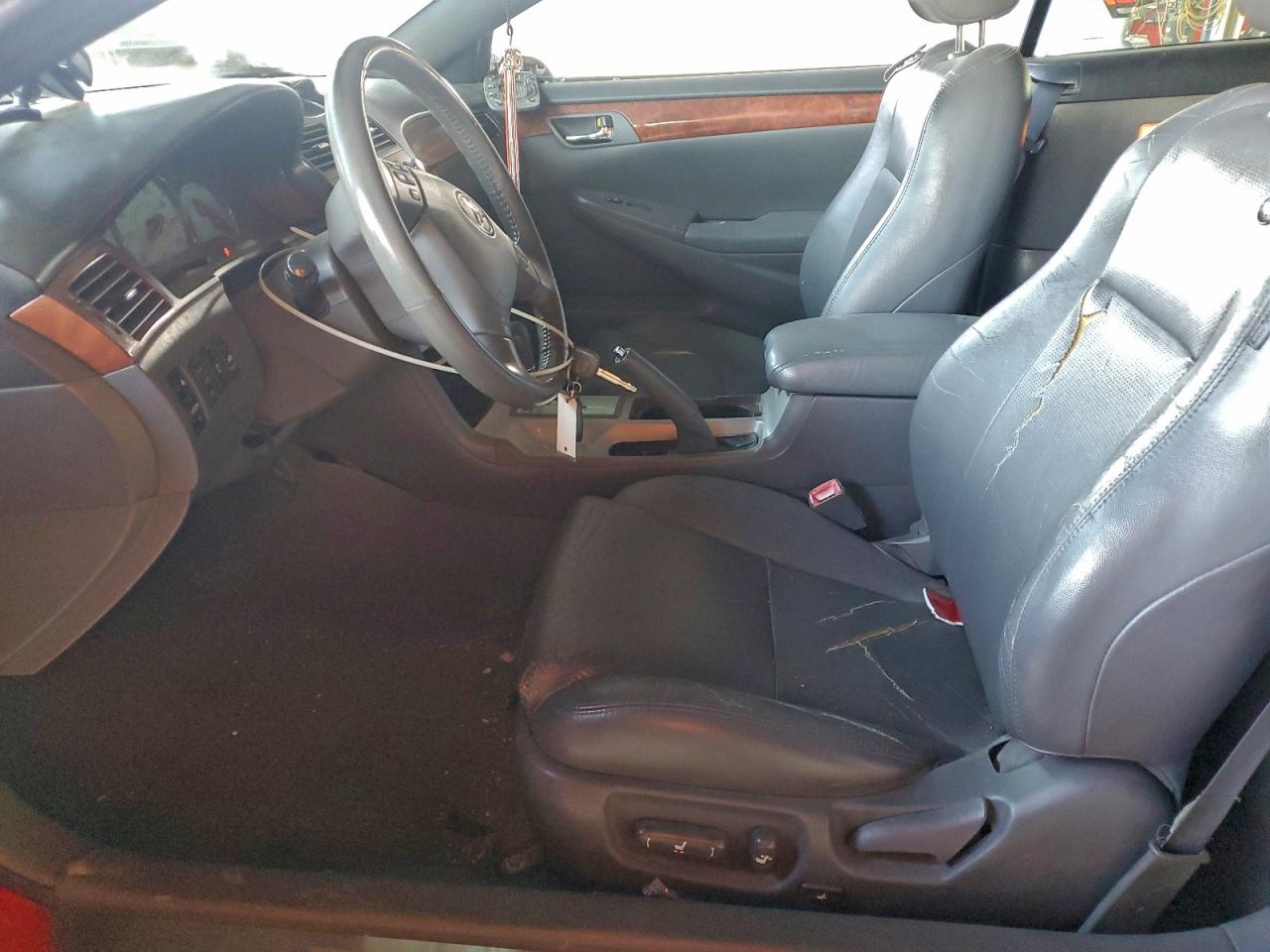 2006 TOYOTA CAMRY SOLARA SE photo 7