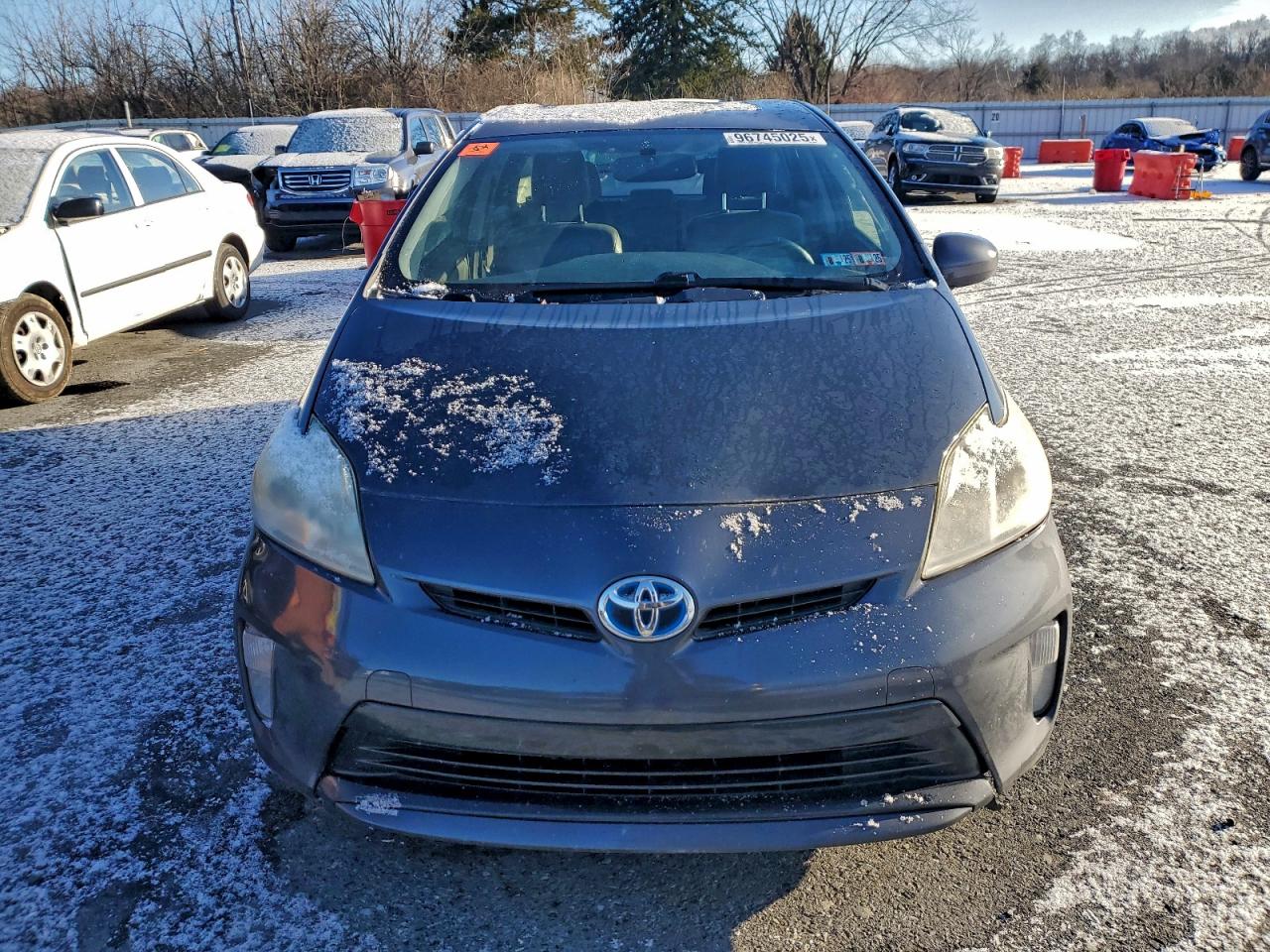 2013 TOYOTA PRIUS photo 5