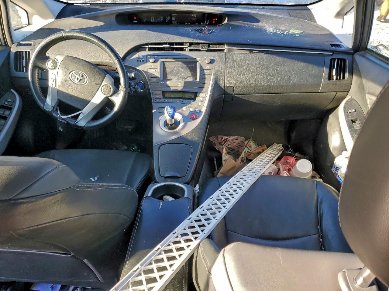 2013 TOYOTA PRIUS photo 8