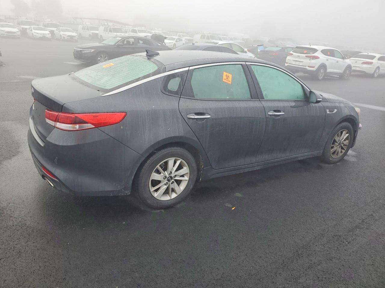 2016 KIA OPTIMA LX photo 3