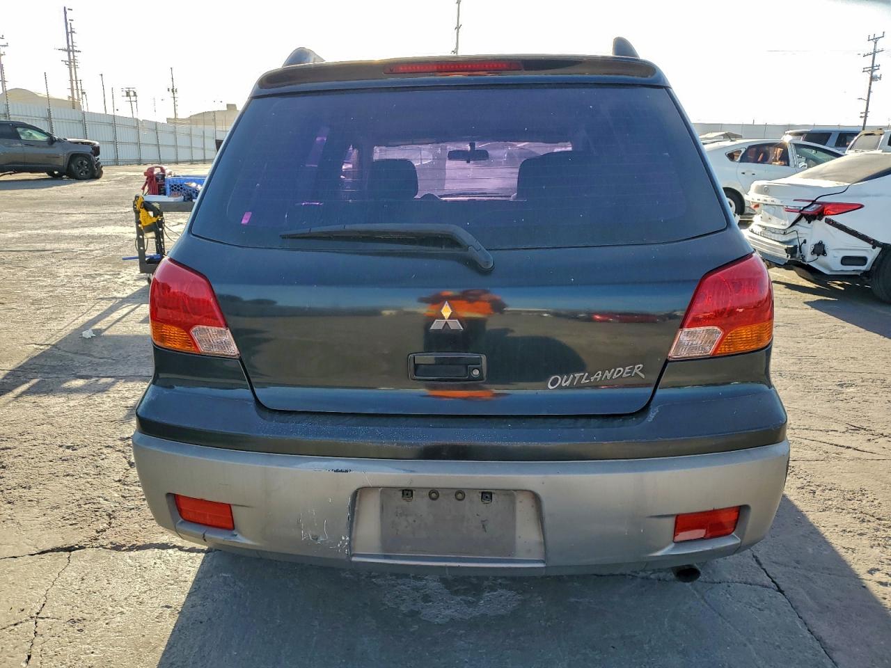 2003 MITSUBISHI OUTLANDER LS photo 6