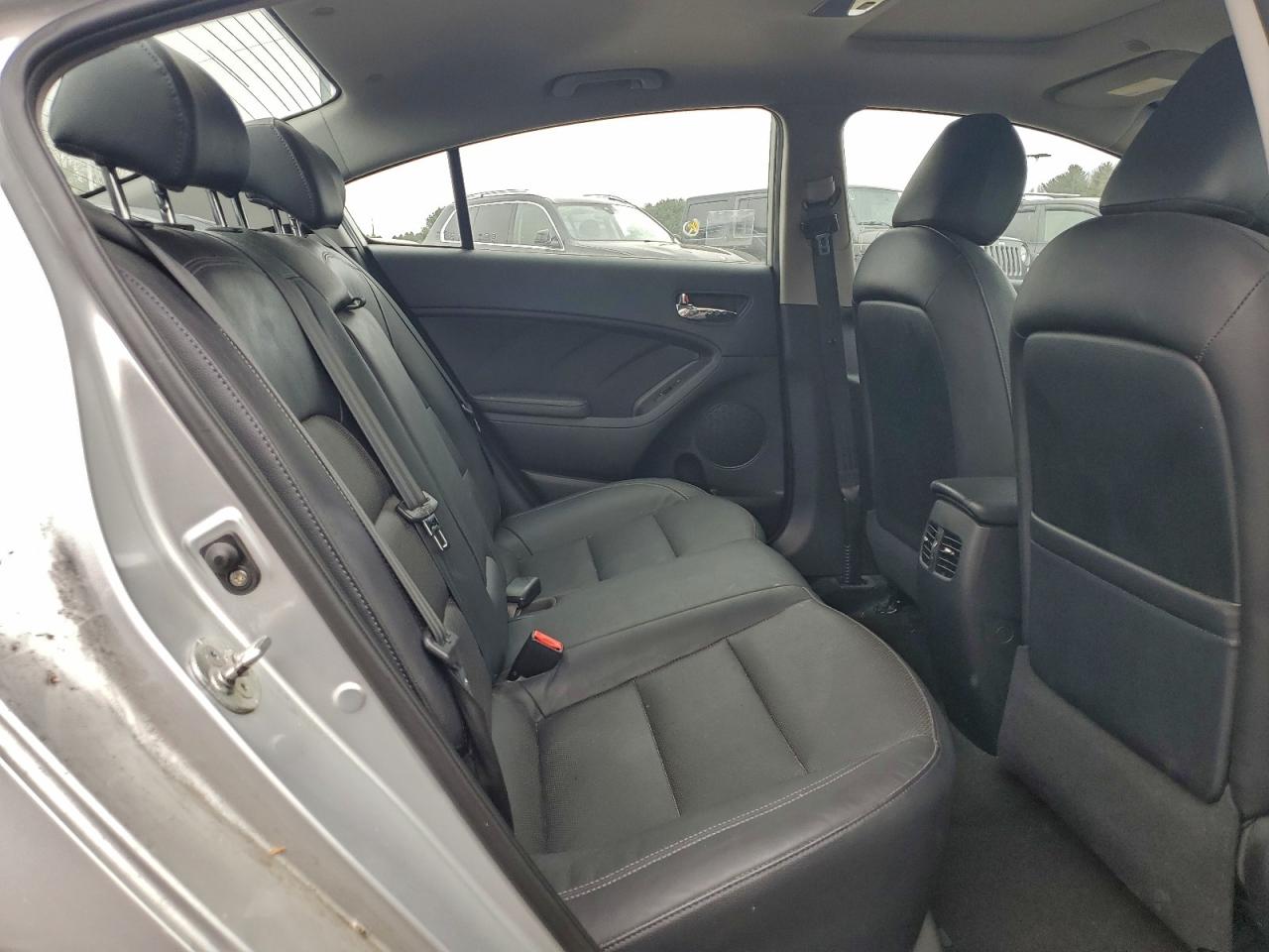 2015 KIA FORTE EX photo 10