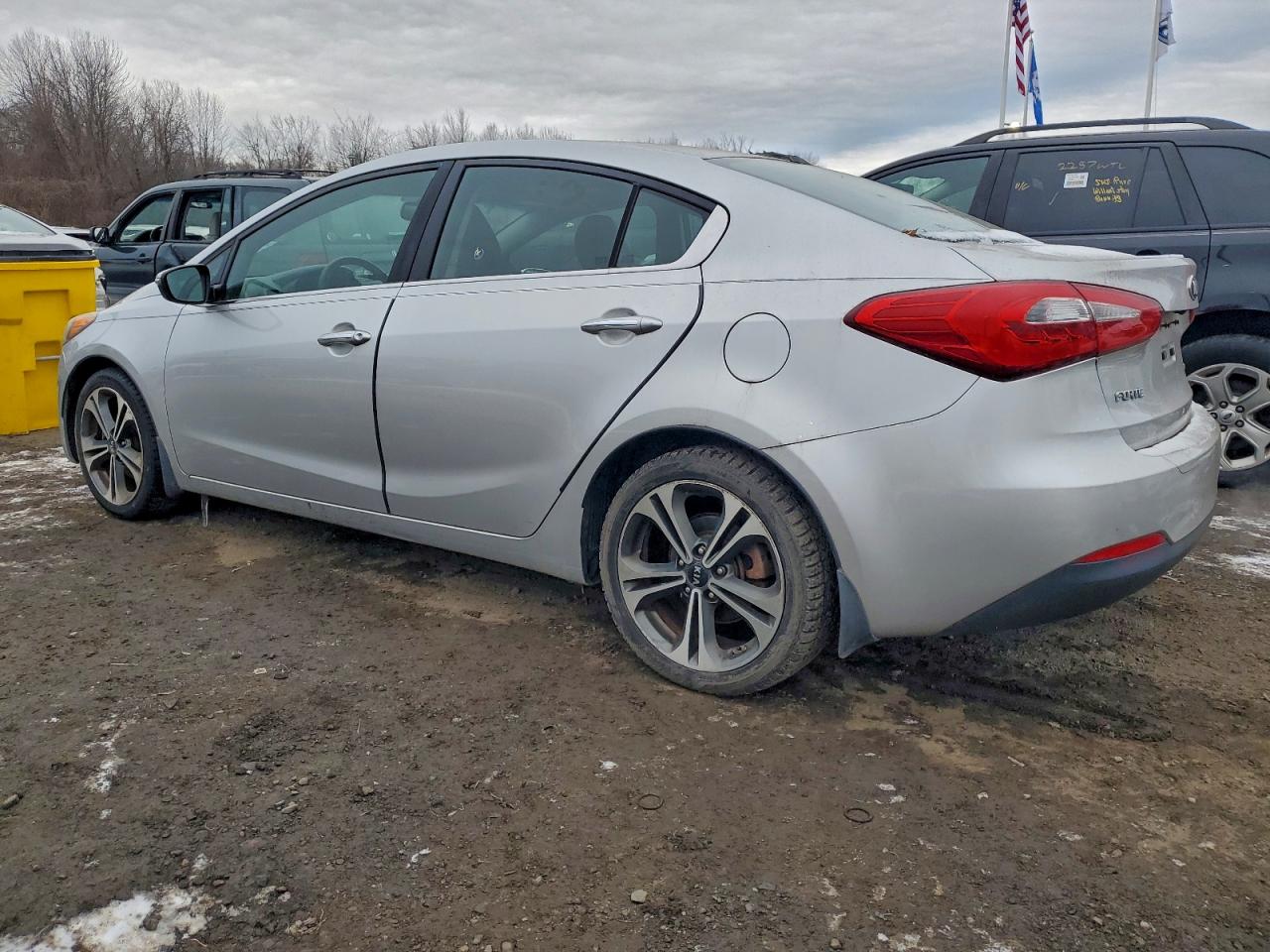 2015 KIA FORTE EX photo 2